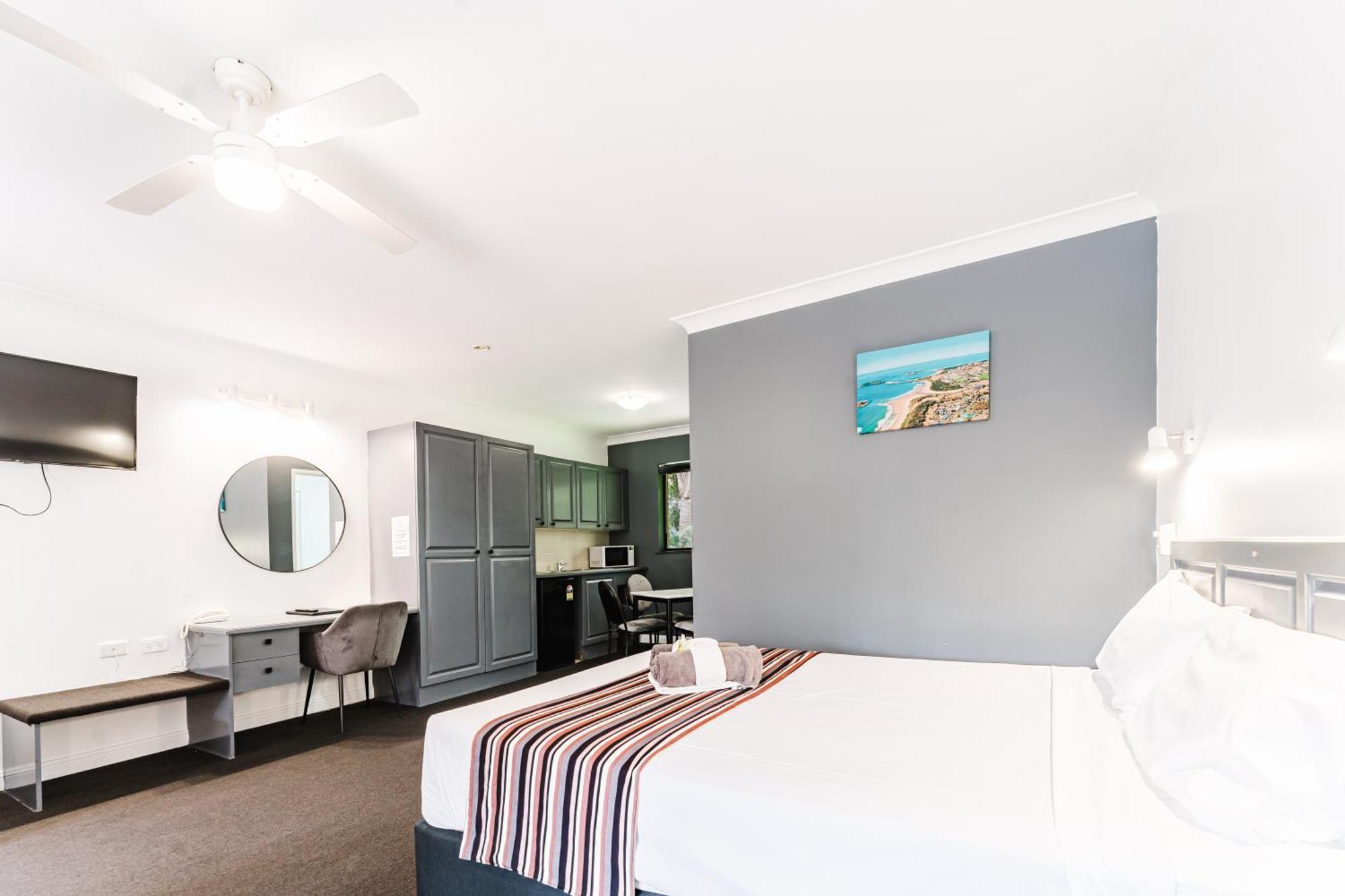 Country 2 Coast Motor Inn Coffs Harbour Bagian luar foto